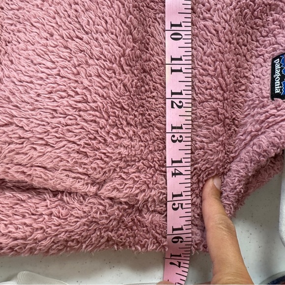 Patagonia Soft Pink Sherpa Vest - Picture 7 of 11
